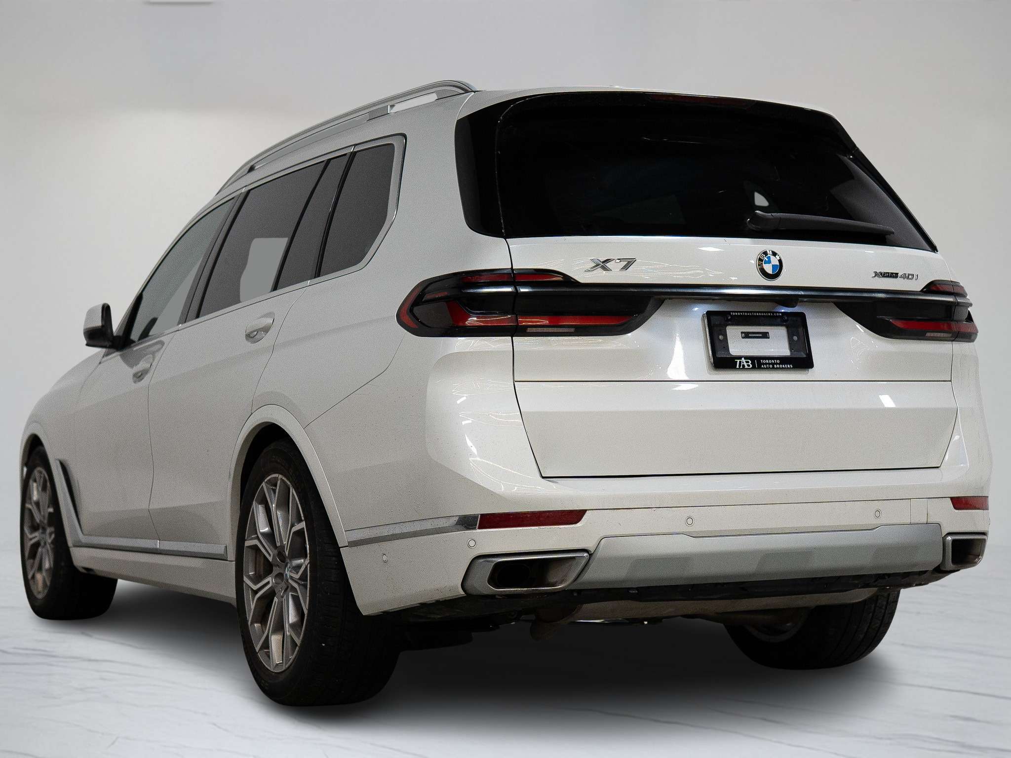 used 2024 BMW X7 car, priced at $76,900