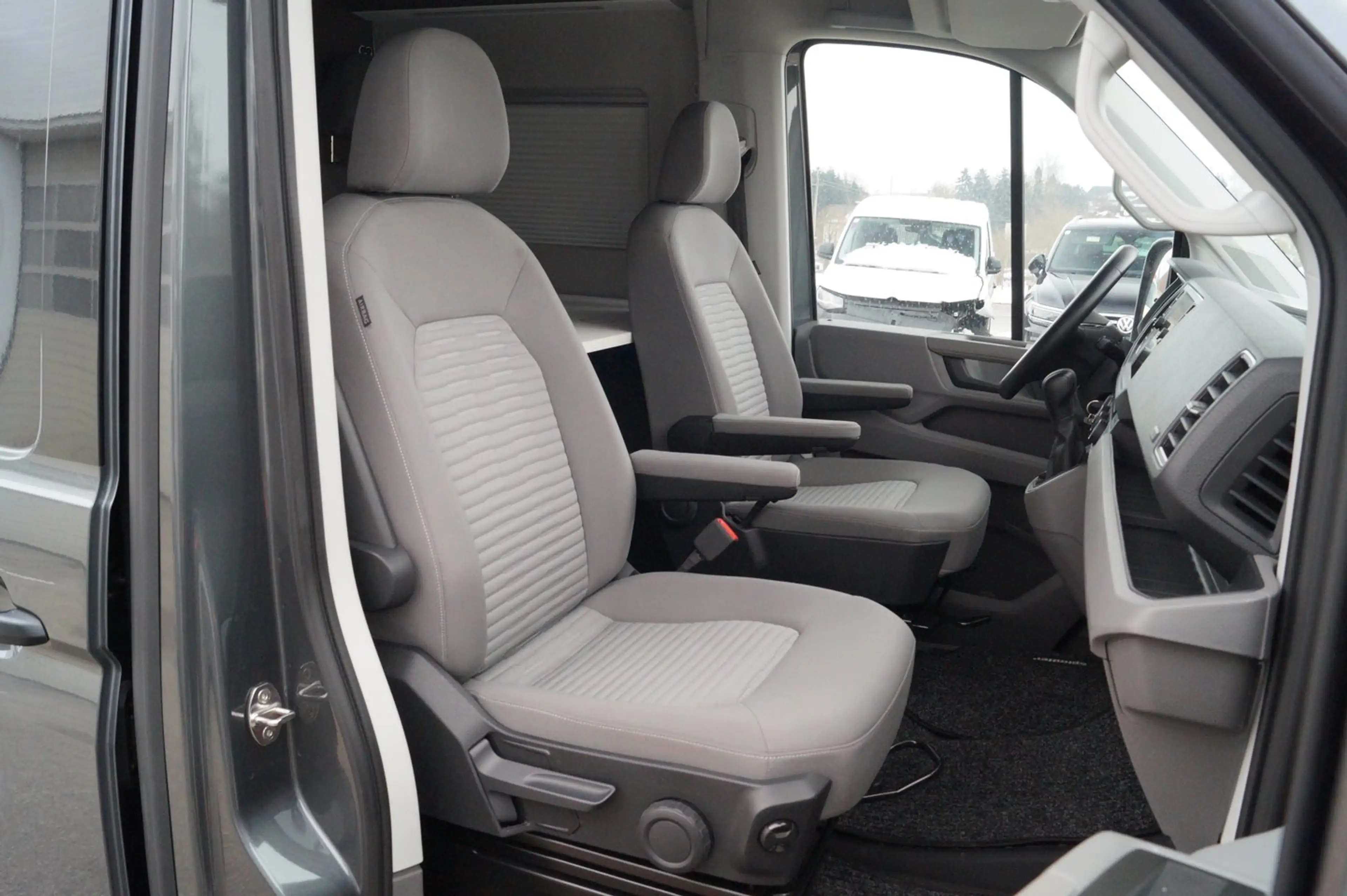 Volkswagen Grand California VW Crafter Grand T6 California 600 TDI 3,5to — photo 9