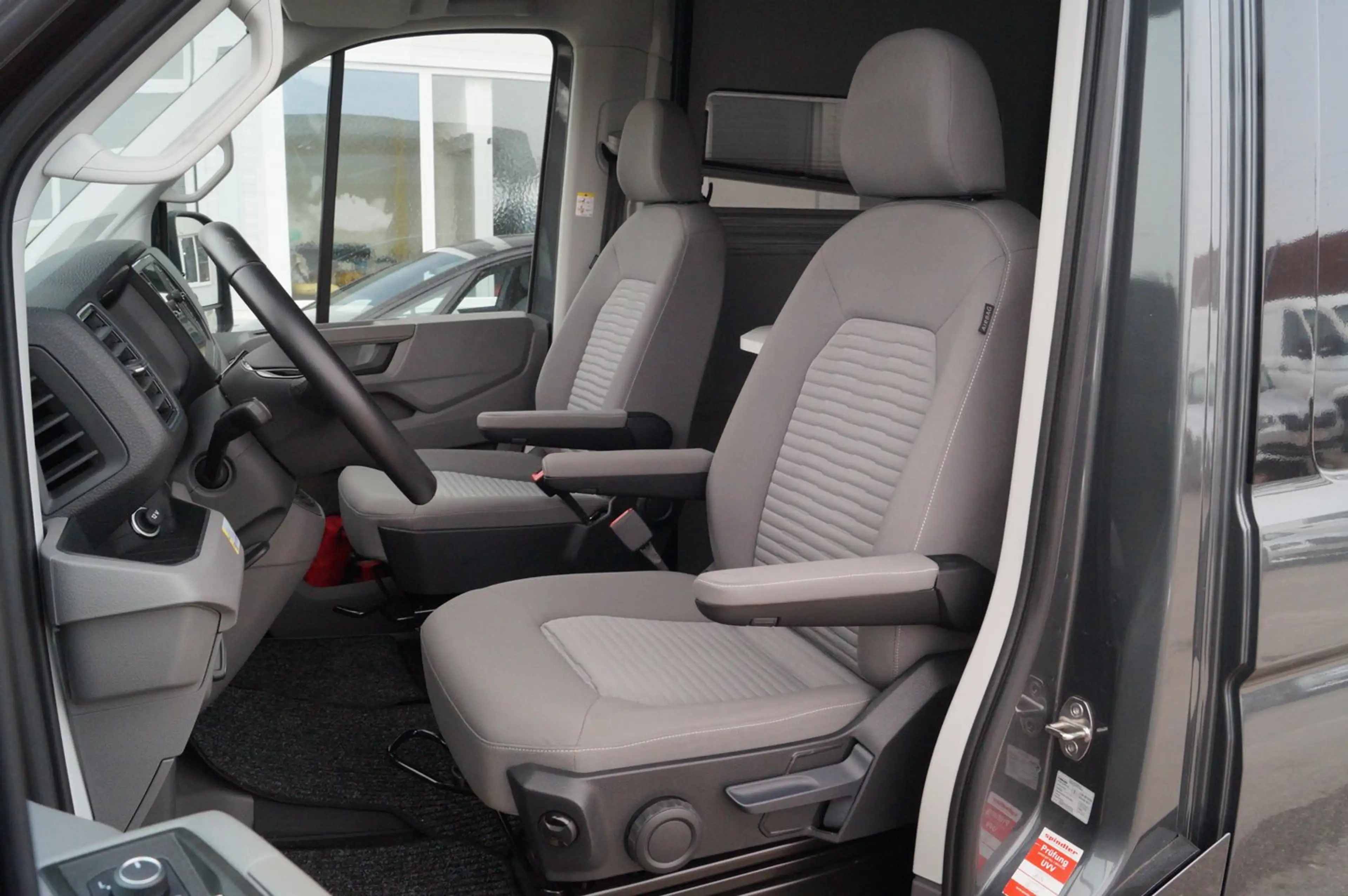 Volkswagen Grand California VW Crafter Grand T6 California 600 TDI 3,5to — photo 7
