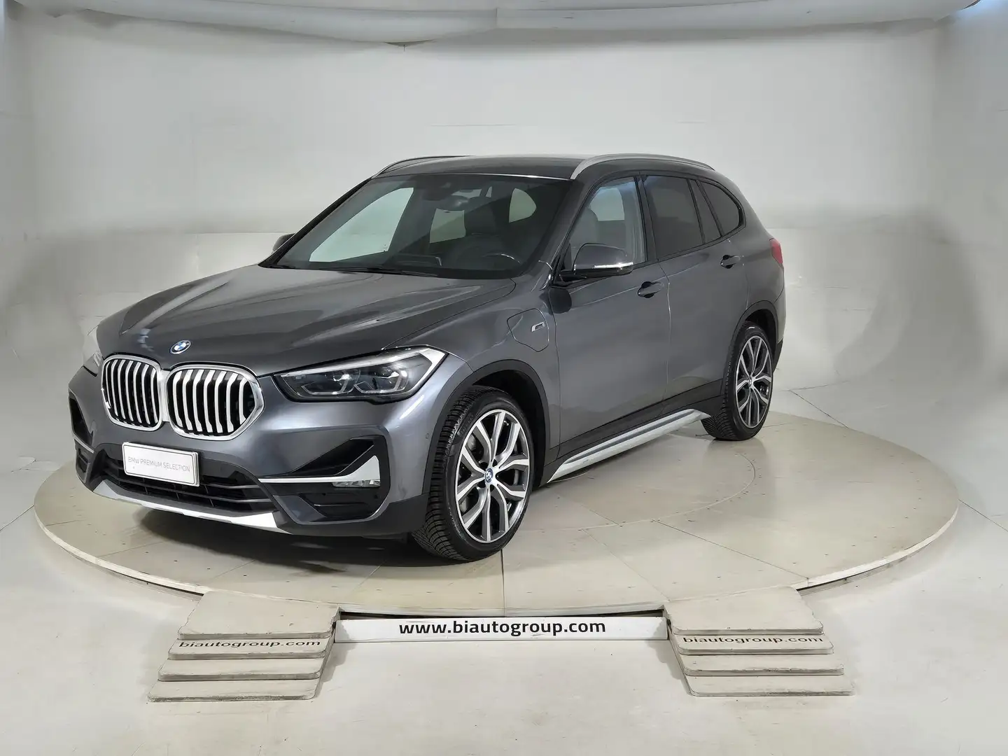 BMW X1 F48 2019 Benzina xdrive25e xLine Plus auto Grau - 1