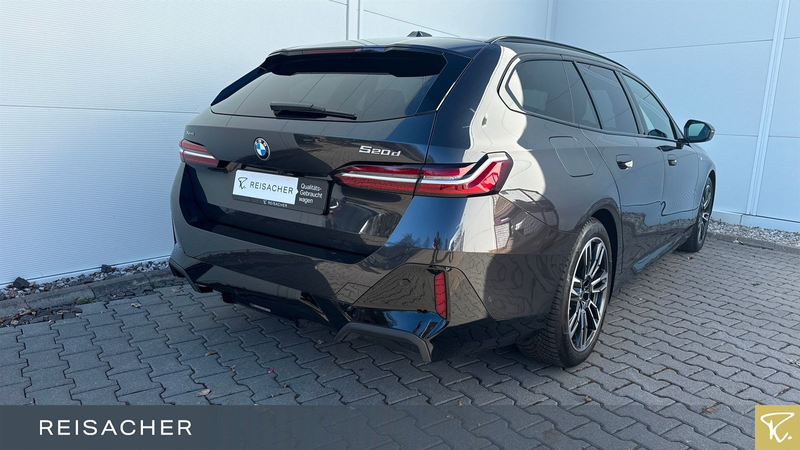 BMW 520 d A xDrive Tou M Sport,AHK,DA+,Standh — photo 2