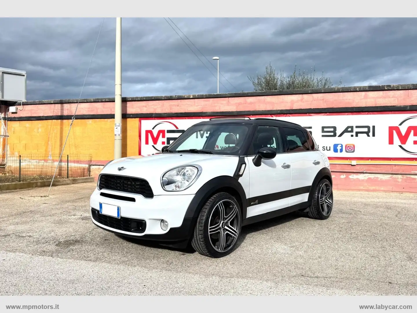 MINI Cooper Countryman COOPER S COUNTRYMAN 1.6 184CV ALL4 Blanc - 1