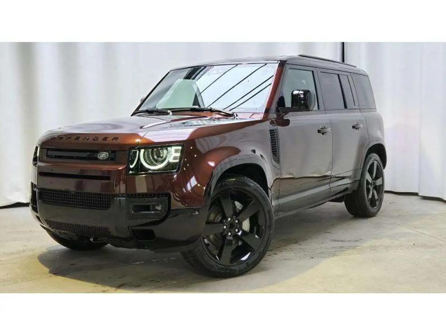 Land Rover Defender D300 AWD Auto Sedona Edition Rood - 1