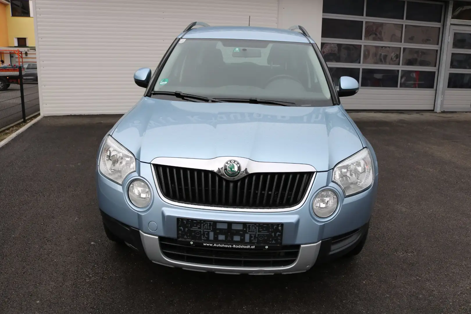 Skoda Yeti 4x4 Ambition 2,0 TDI CR DSG Blau - 2