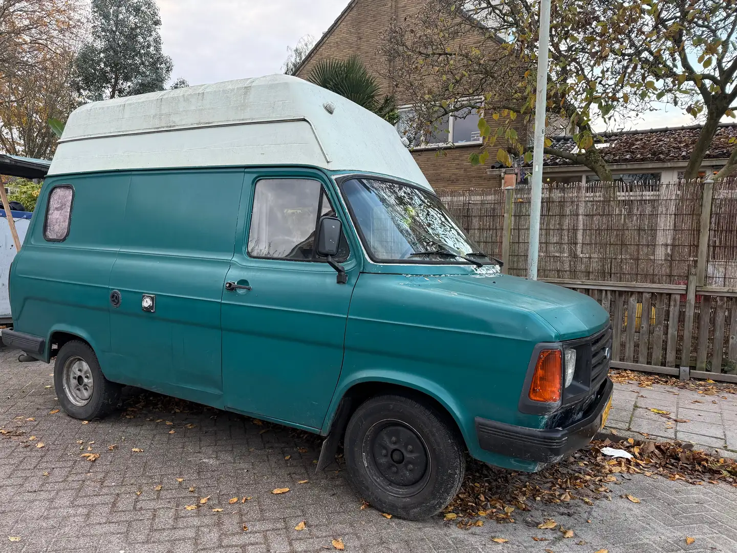 Ford Transit Bus Green - 2