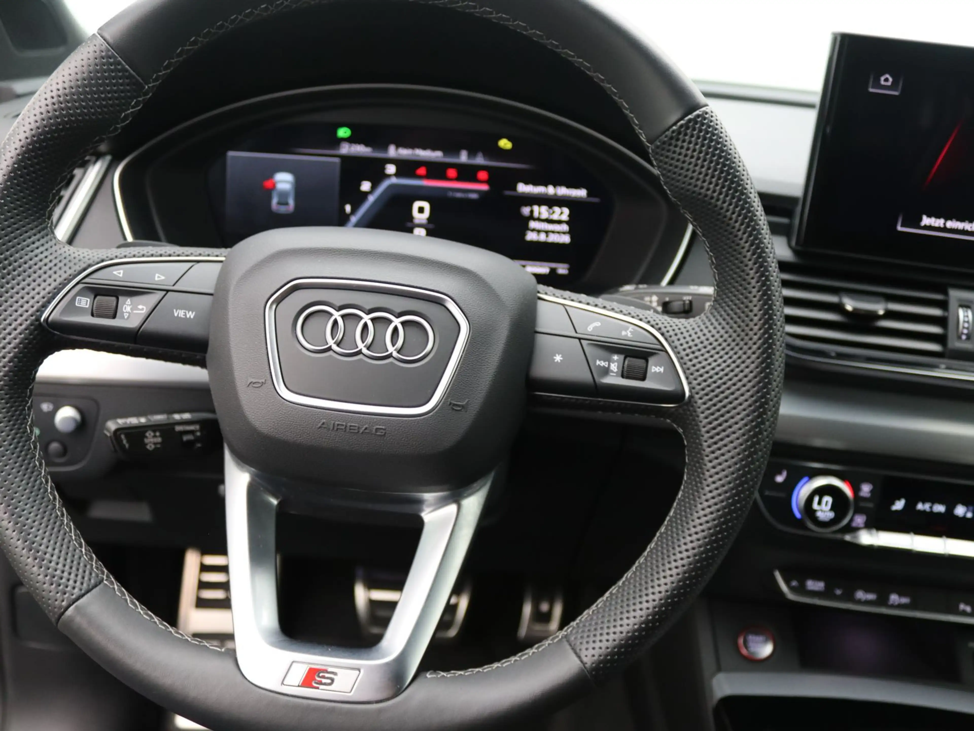 Audi SQ5 55 TDI quattro / Matrix, Pano, AHK — photo 13