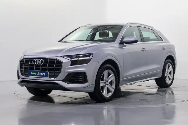 Audi Q8 55 TFSIe quattro