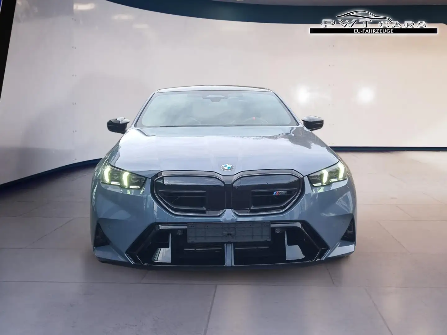 BMW M5 Basis Limousine ParkPro+DrivAssistPro+Comfort 5... Grau - 2