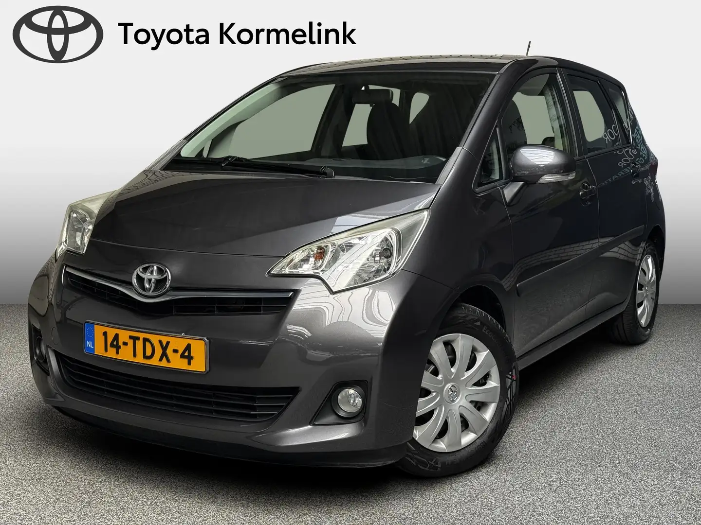 Toyota Verso-S 1.3 VVT-i Aspiration Grijs - 1