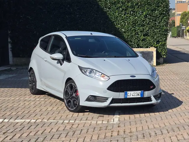 Ford Fiesta ST200