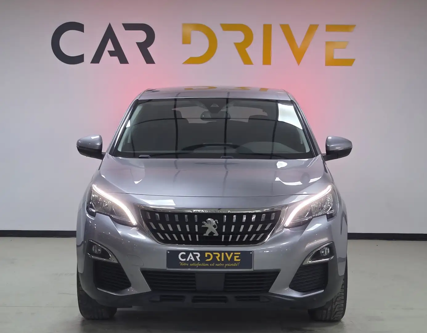 Peugeot 3008 1.5 BlueHDi CAPTEUR/CRUISE/LINE ASSIST/CARPLAY Gris - 2