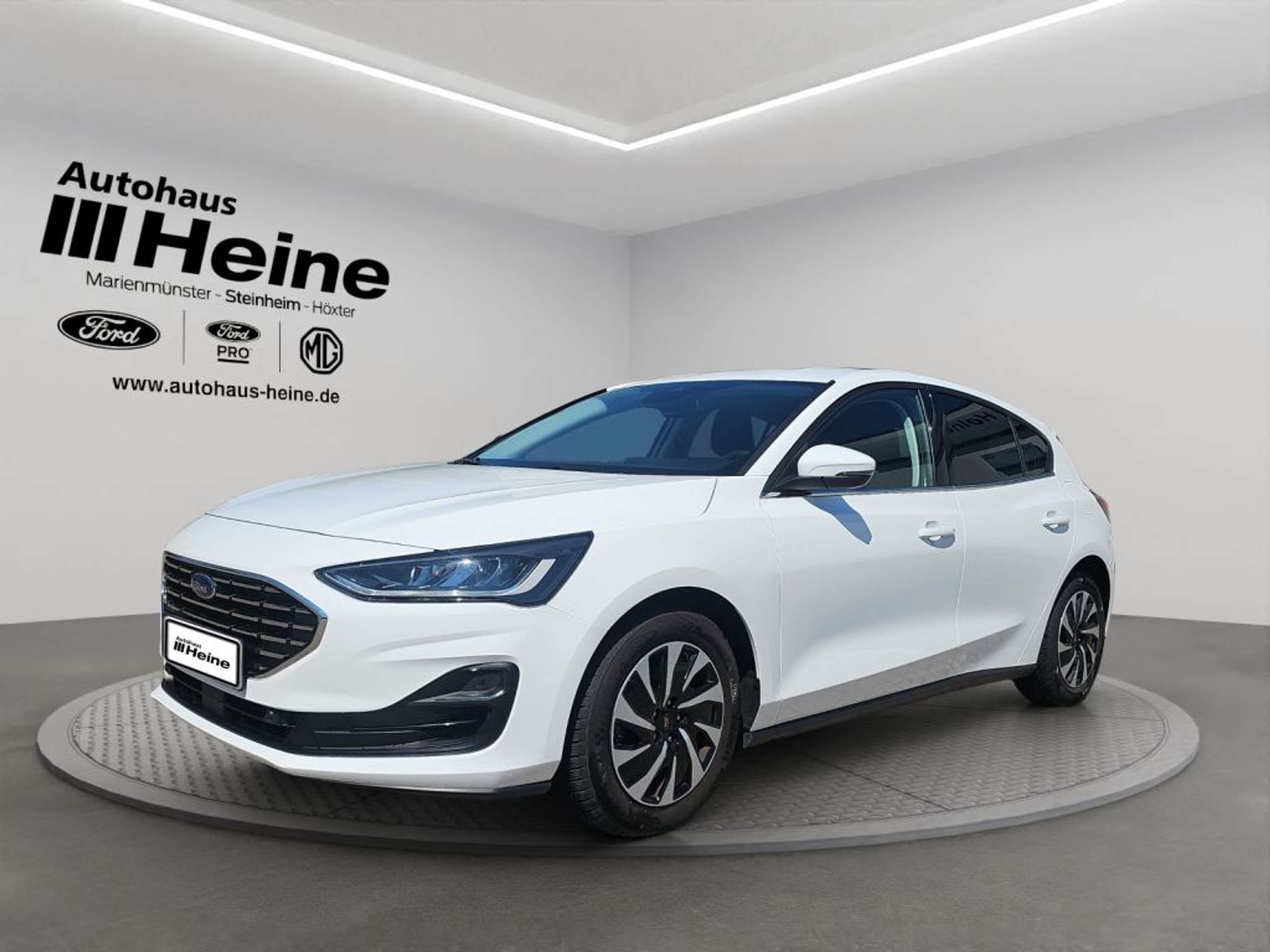 Fahrzeugabbildung Ford Focus TITANIUM 1.0 Ltr. 125 PS *LED*CARPLAY* - mit KI generiert/bearbeitet