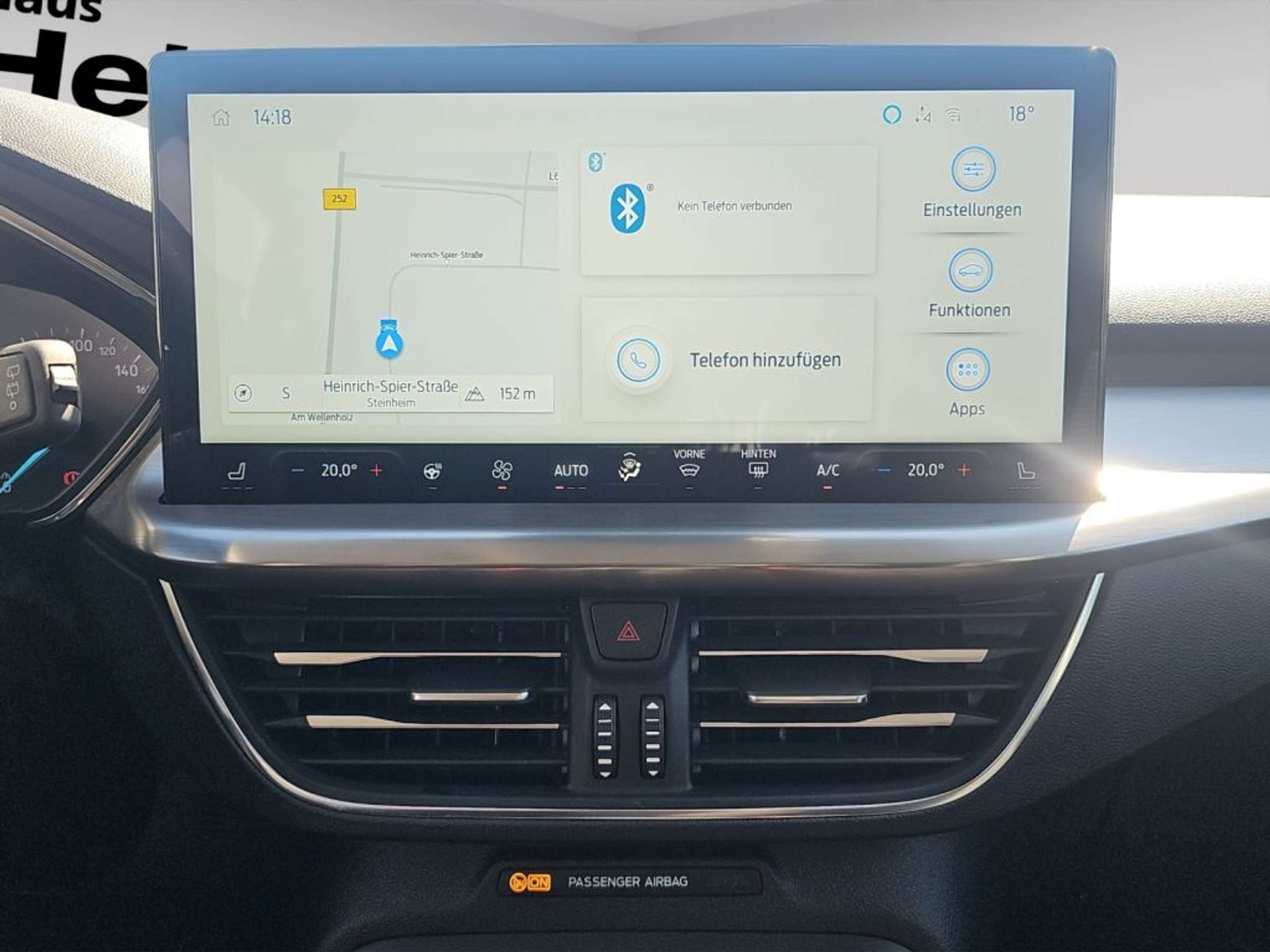 Fahrzeugabbildung Ford Focus TITANIUM 1.0 Ltr. 125 PS *LED*CARPLAY* - mit KI generiert/bearbeitet