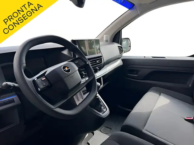 Opel Vivaro view 12