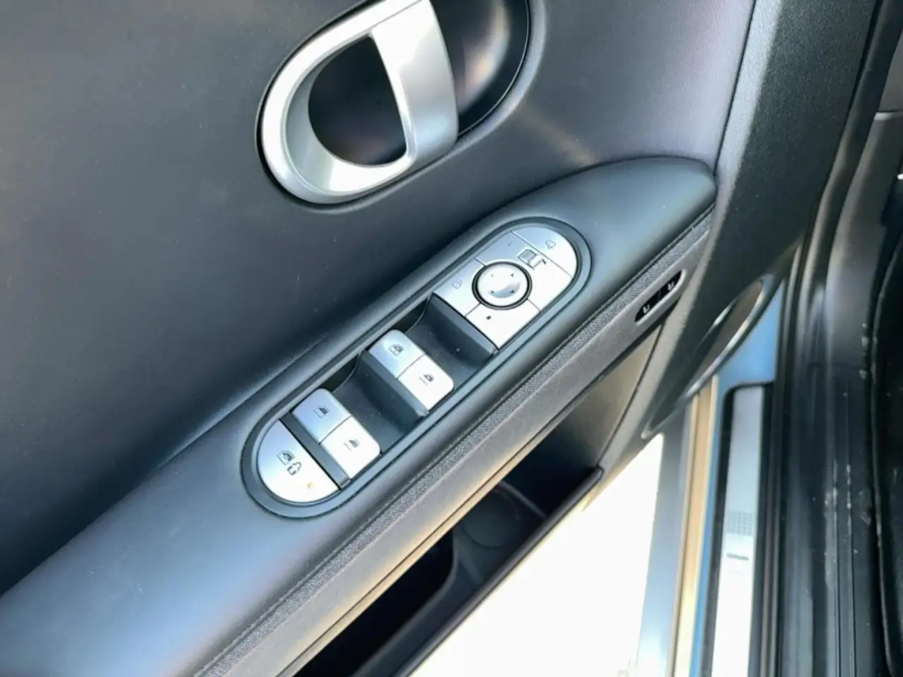 Hyundai IONIQ 5 снимка Hyundai IONIQ 5