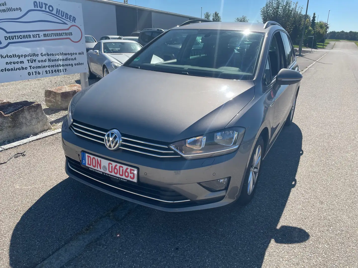 Volkswagen Golf Sportsvan 1.2 TSI Lounge TÜV NEU | SERVICE NEU Grau - 2