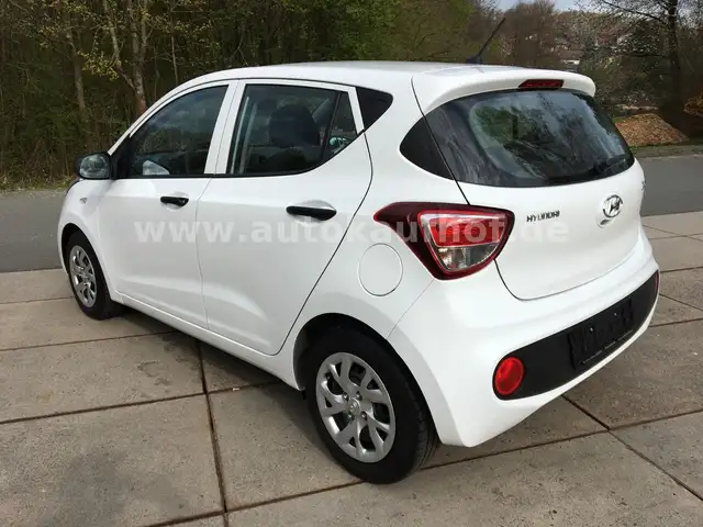 Hyundai I10 view 5