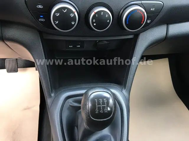 Hyundai I10 view 15
