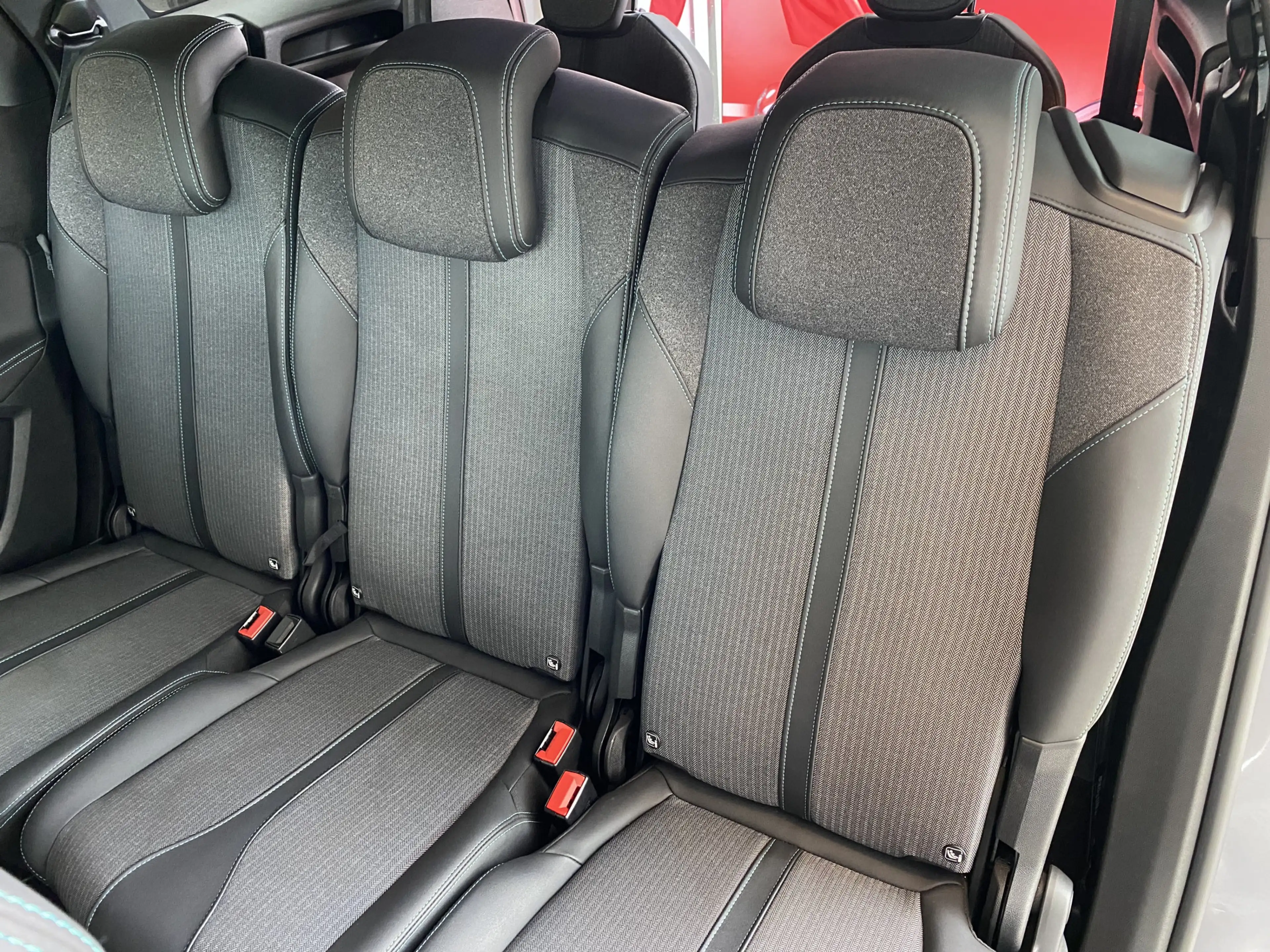 Peugeot 5008 1.2 PureTech Active Pack Business,7 Zitplaatsen,Na — photo 24