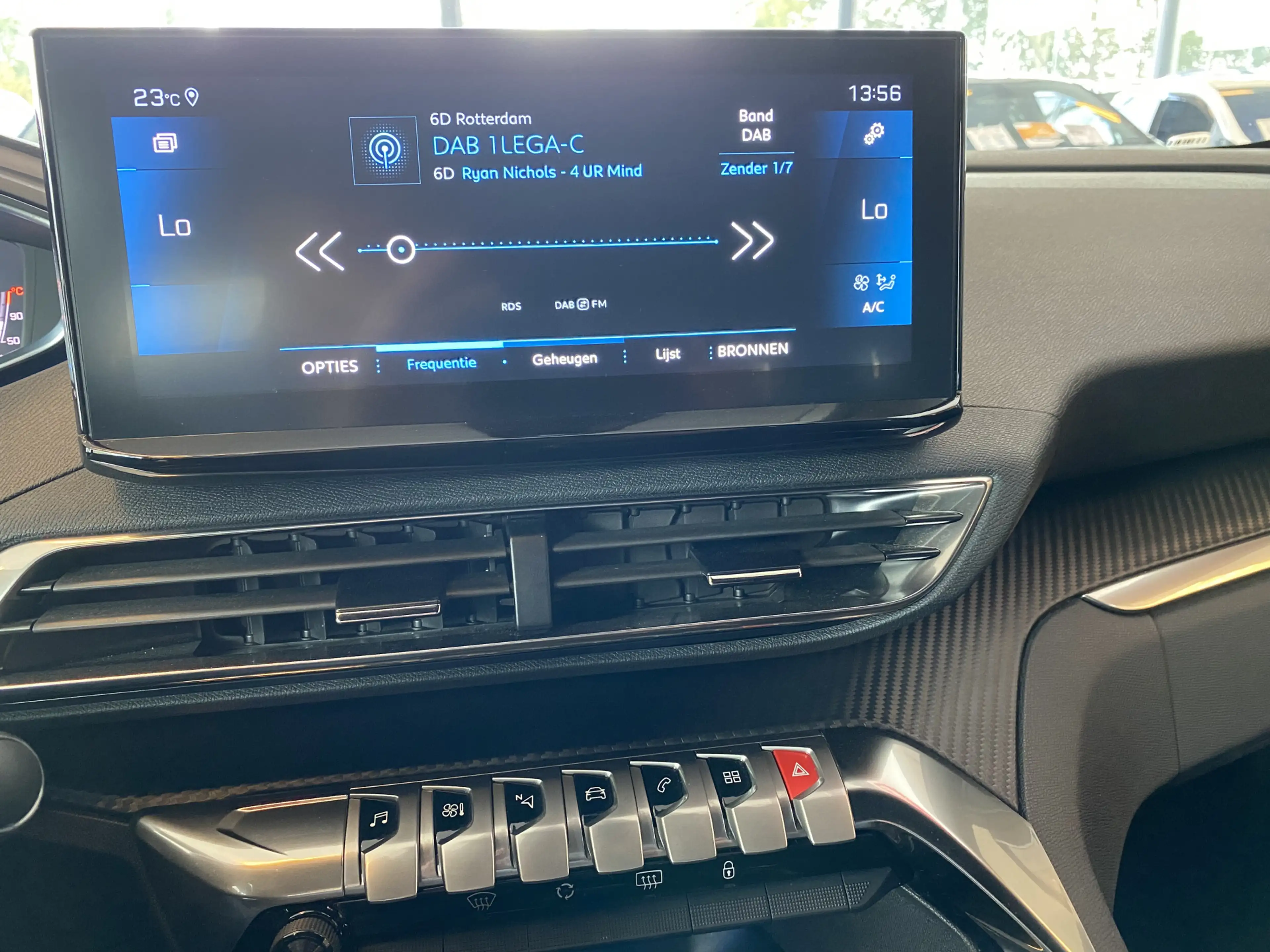 Peugeot 5008 1.2 PureTech Active Pack Business,7 Zitplaatsen,Na — photo 21