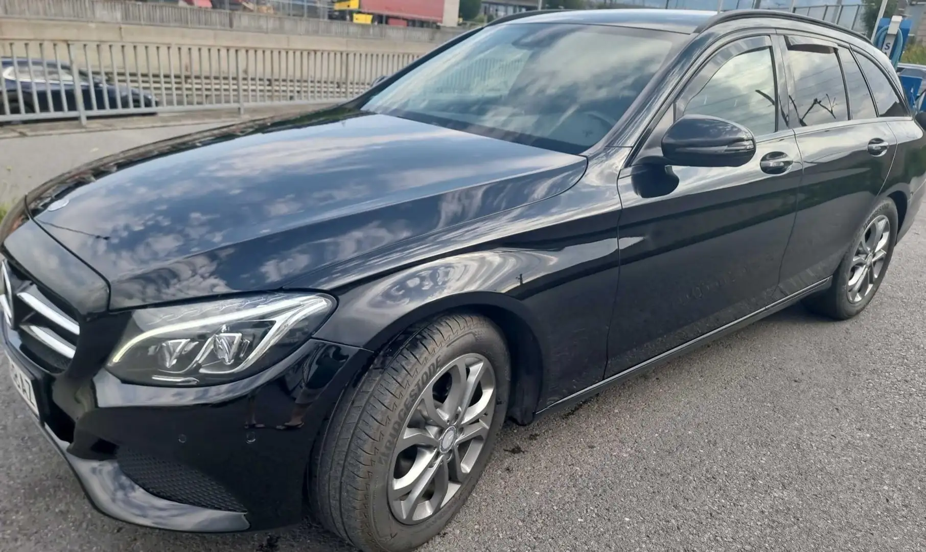 Mercedes-Benz C 220 C 220 d 4MATIC Aut. Schwarz - 2