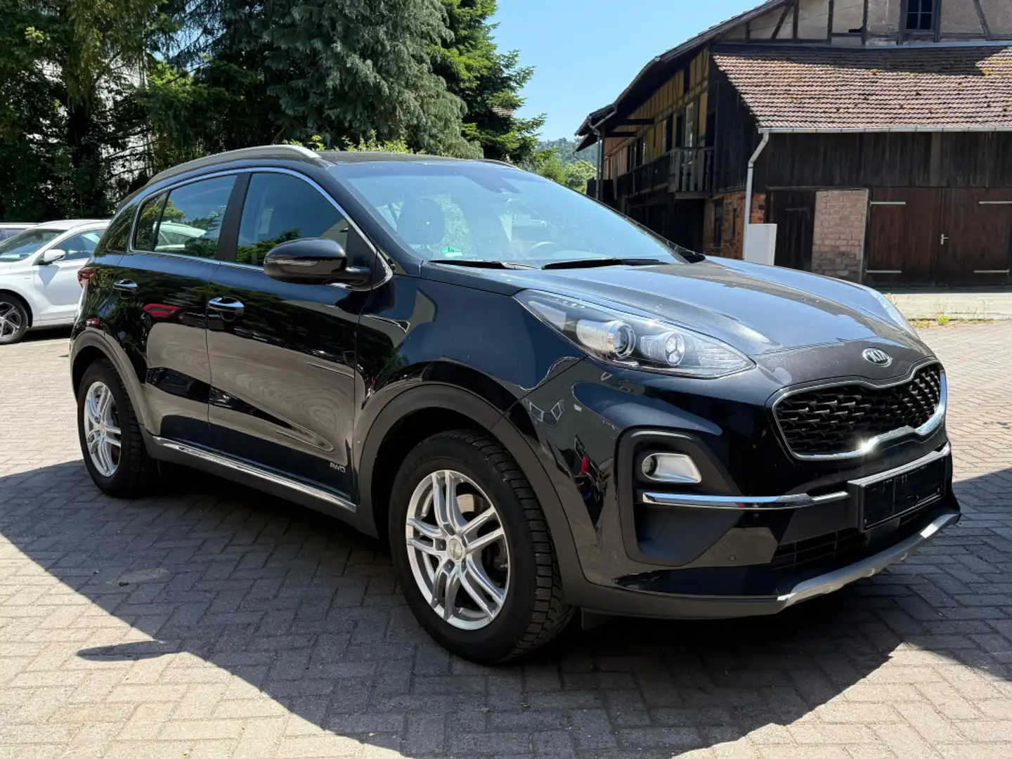 Kia Sportage 1.6CRDI Vision 4WD NAV+SHZ+DAB+KAM+TEMP Nero - 1
