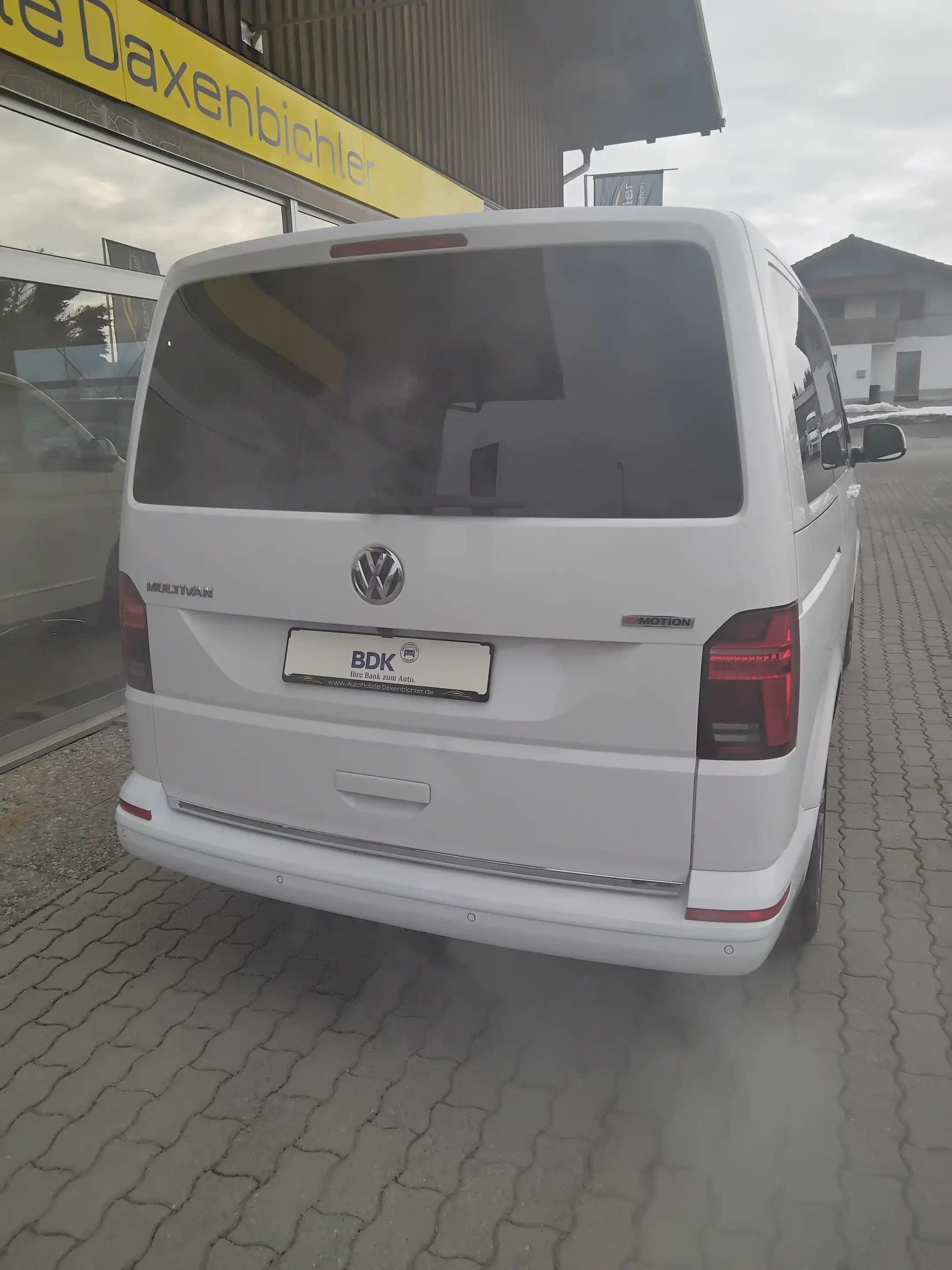 Volkswagen T6.1 Multivan Multivan Generation Six 4MOTION DSG — photo 7