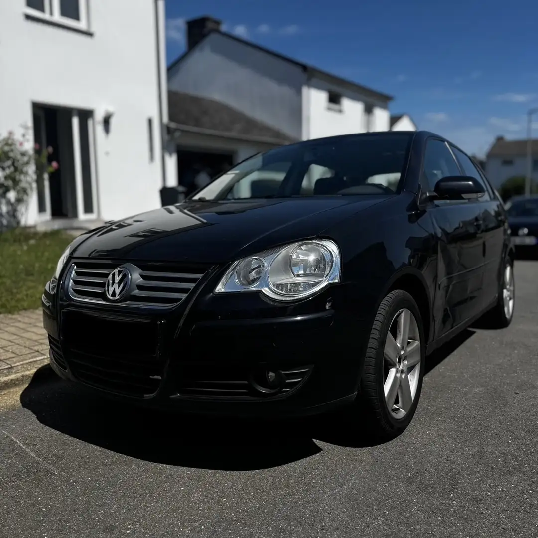 Volkswagen Polo 1.4 16S 80 Confortline - 1