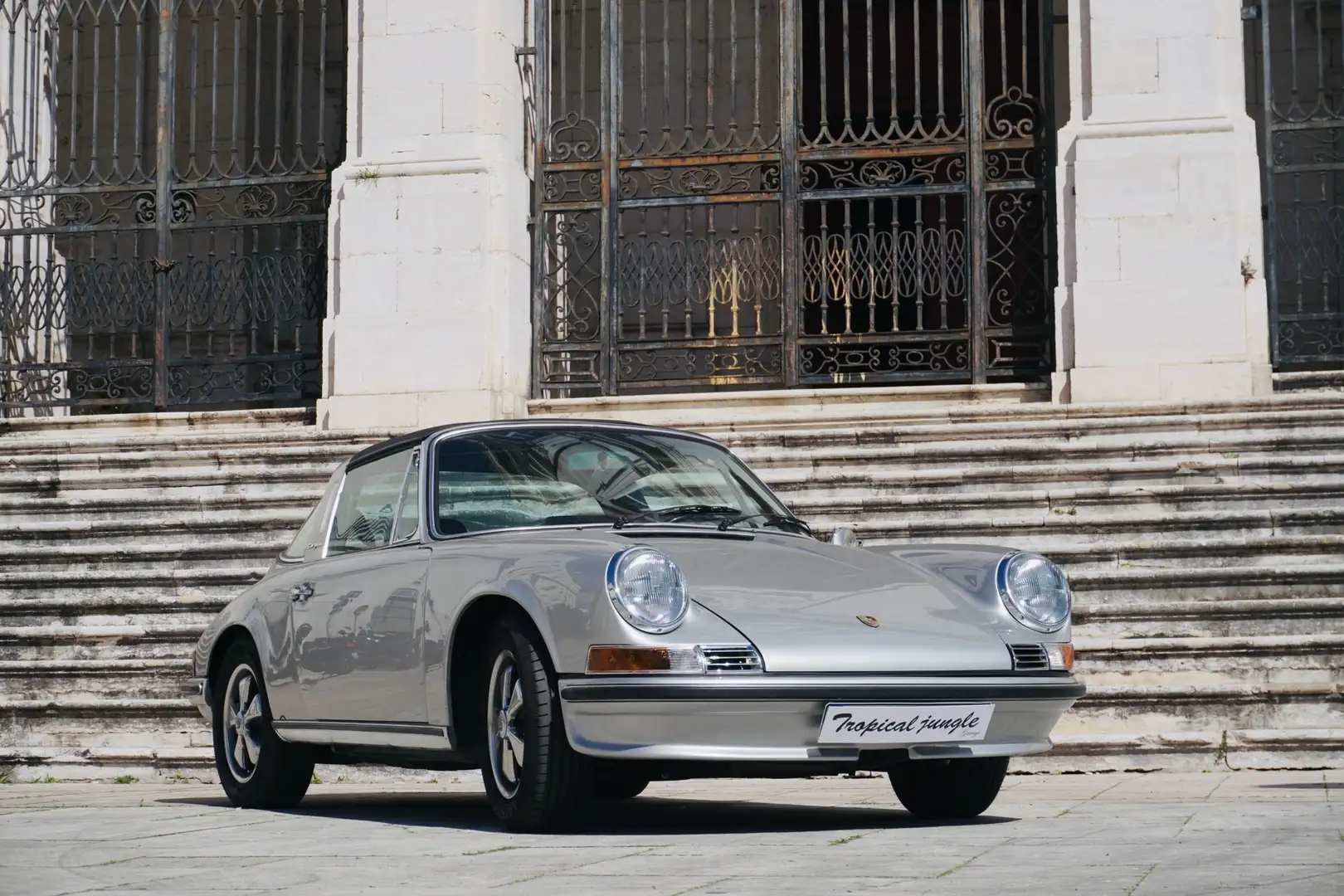 Porsche 911 2.2t Targa - 1