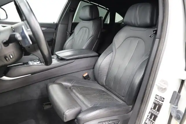 BMW X6 M view 10