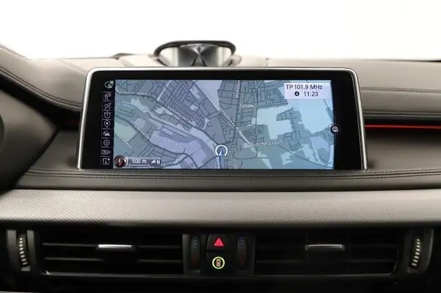 BMW X6 M view 15