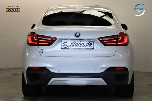 BMW X6 M view 4