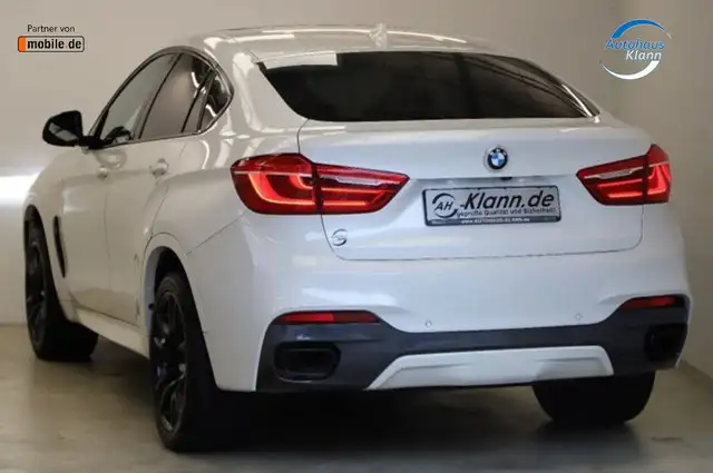BMW X6 M view 6