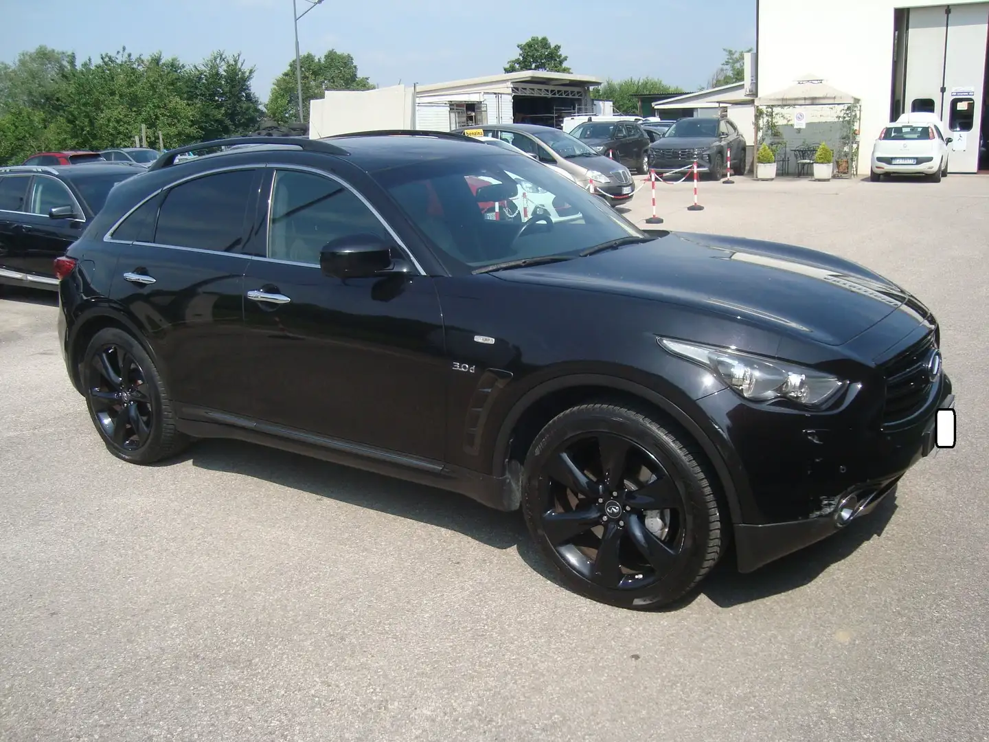 Infiniti FX QX70 (FX) 3.0d V6 GT Premium auto FL Nero - 1