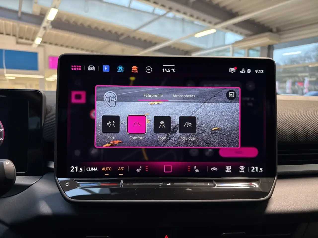 Volkswagen T-Roc 1.5 eTSI R-Line+PDC+Sitzhzg+Lenkradhzg. 22