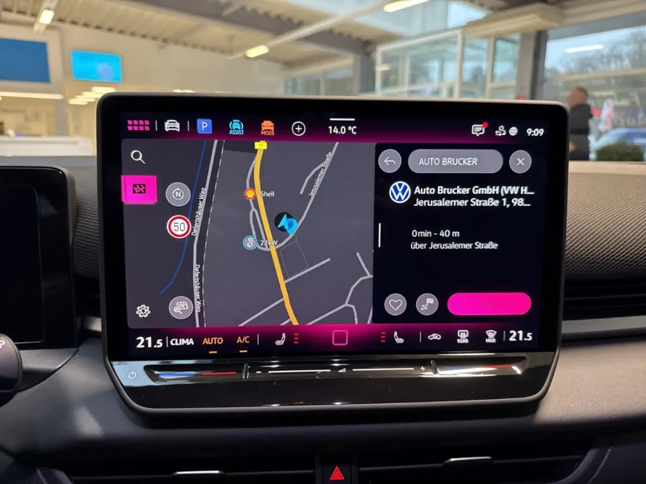 Volkswagen T-Roc 1.5 eTSI R-Line+PDC+Sitzhzg+Lenkradhzg. 10