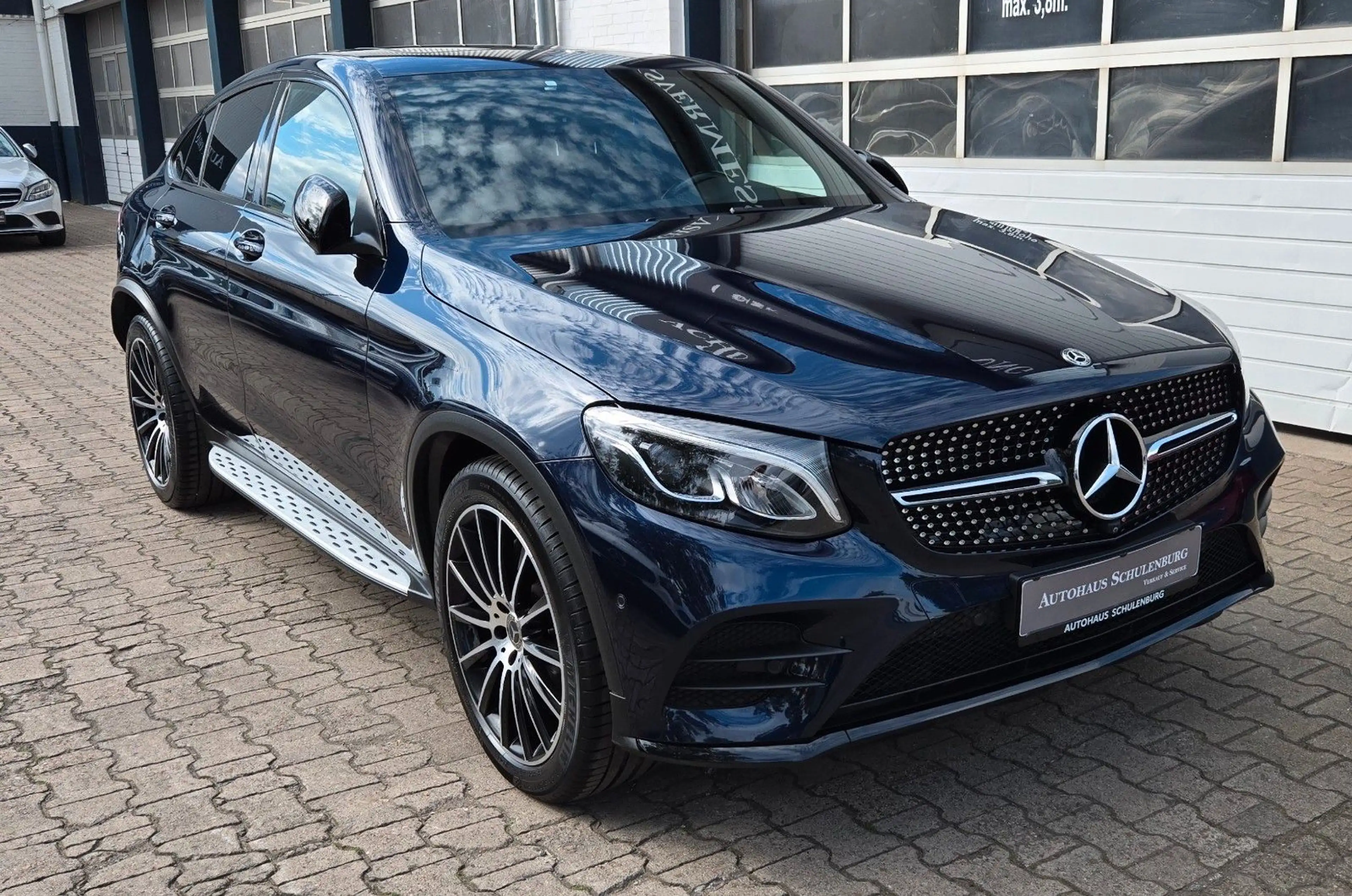 Mercedes-Benz GLC 250 d Coupe AMG 4Matic Burmester 360°-Kamera — photo 5
