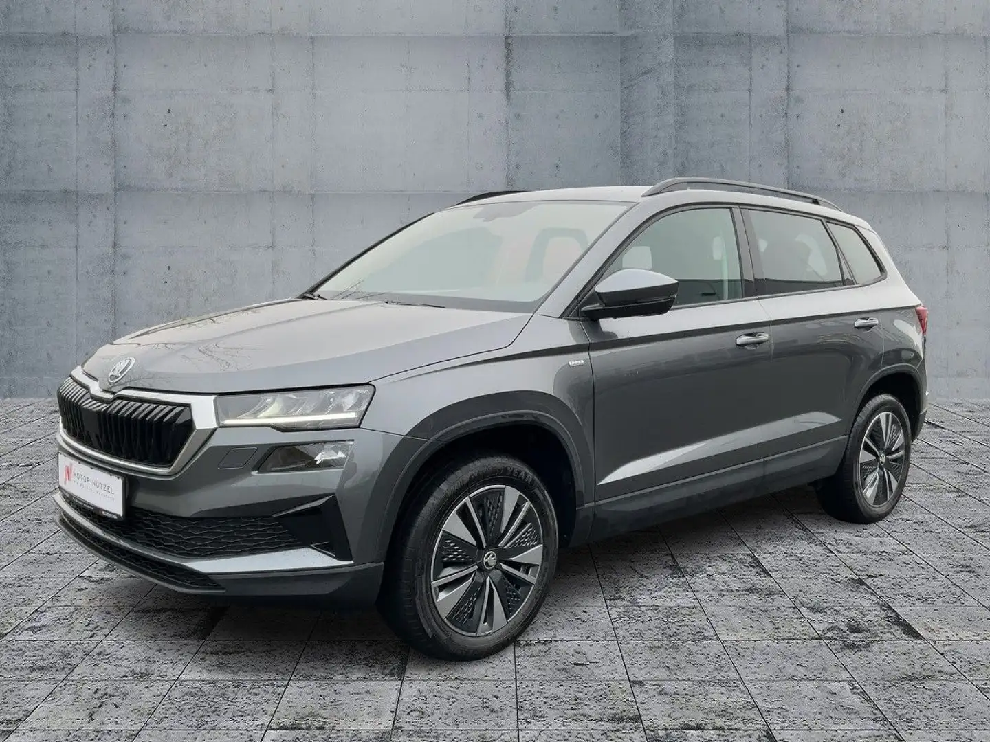 Skoda Karoq 1.5TSI TOUR LED+NAV+APP+GRA+SHZ+PDC+NSW+VC Grau - 2