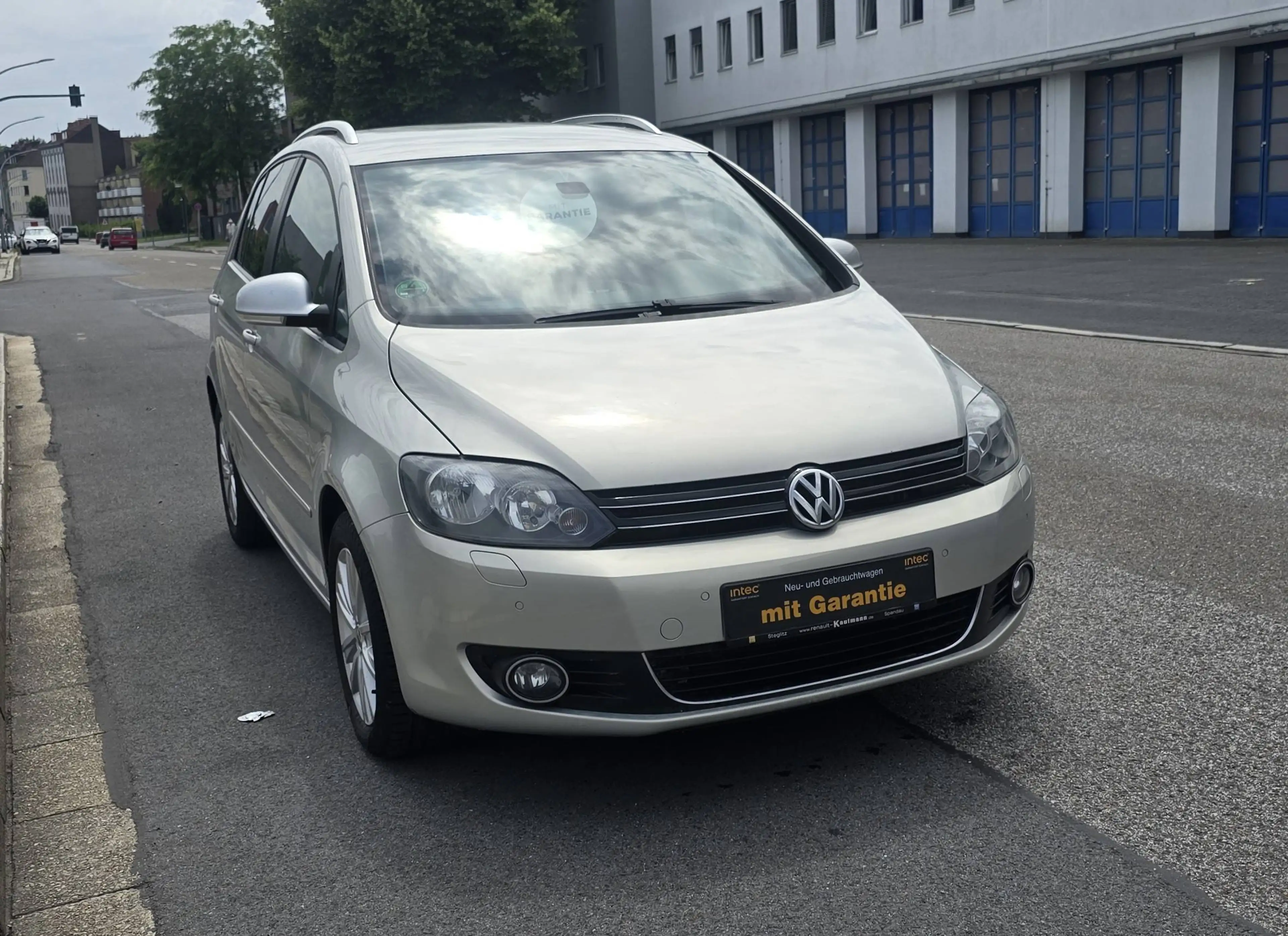 Volkswagen Golf Plus Style — photo 4