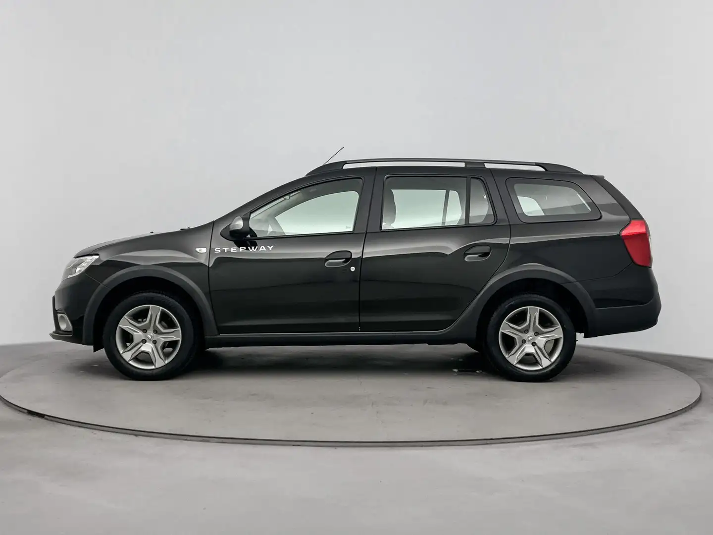 Dacia Logan MCV 0.9 TCe Stepway 90PK | Navigatie | Cruise Cont Zwart - 2