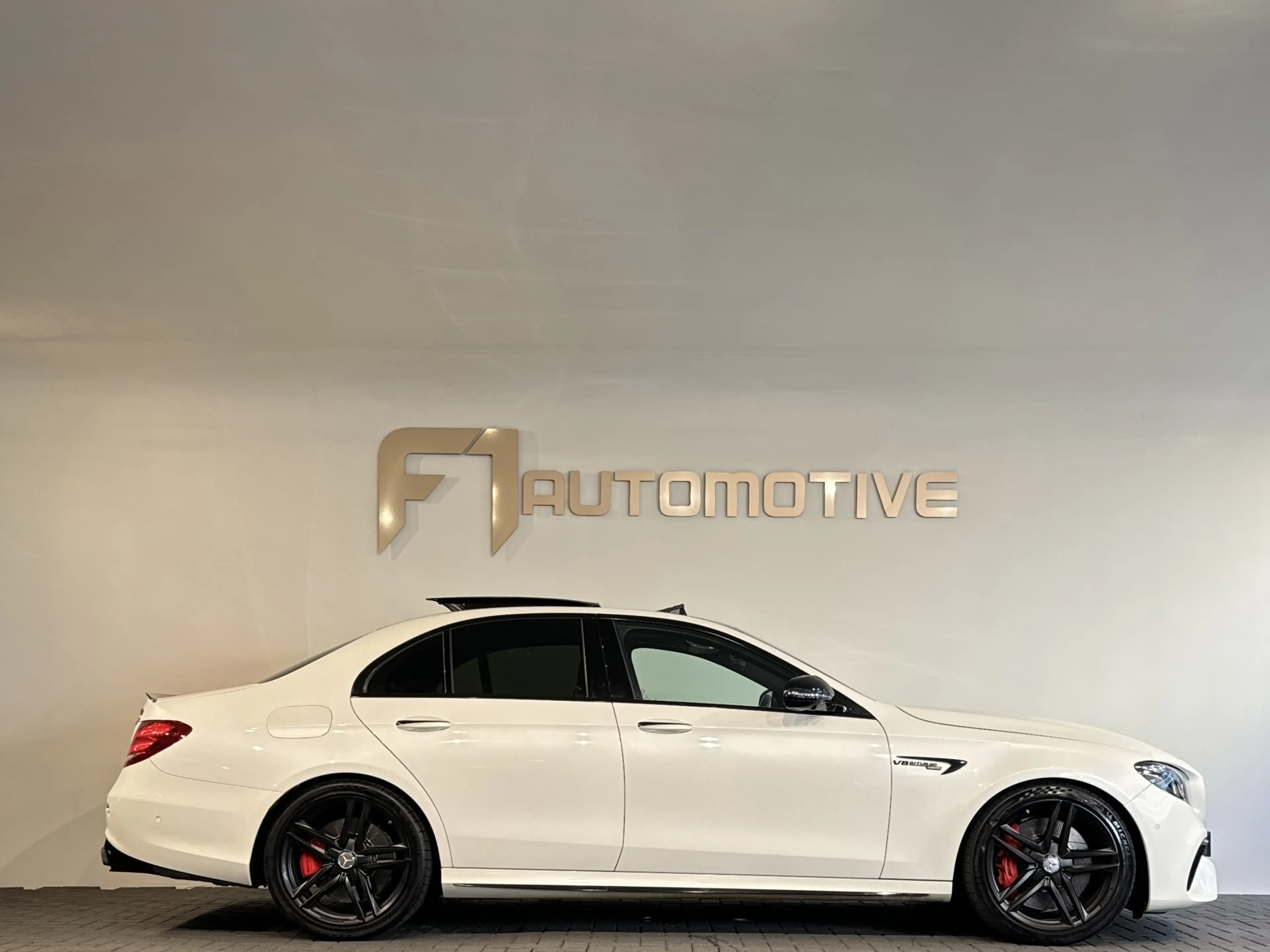 Mercedes-Benz E 63 AMG S 4MATIC Premium Pano|360 Camera|Stoelventilatie|M — photo 10