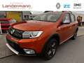 Dacia Sandero STEPWAY Celebration TCe 90 Start & Stop KLIMA+ NAVI Arancione - thumbnail 1