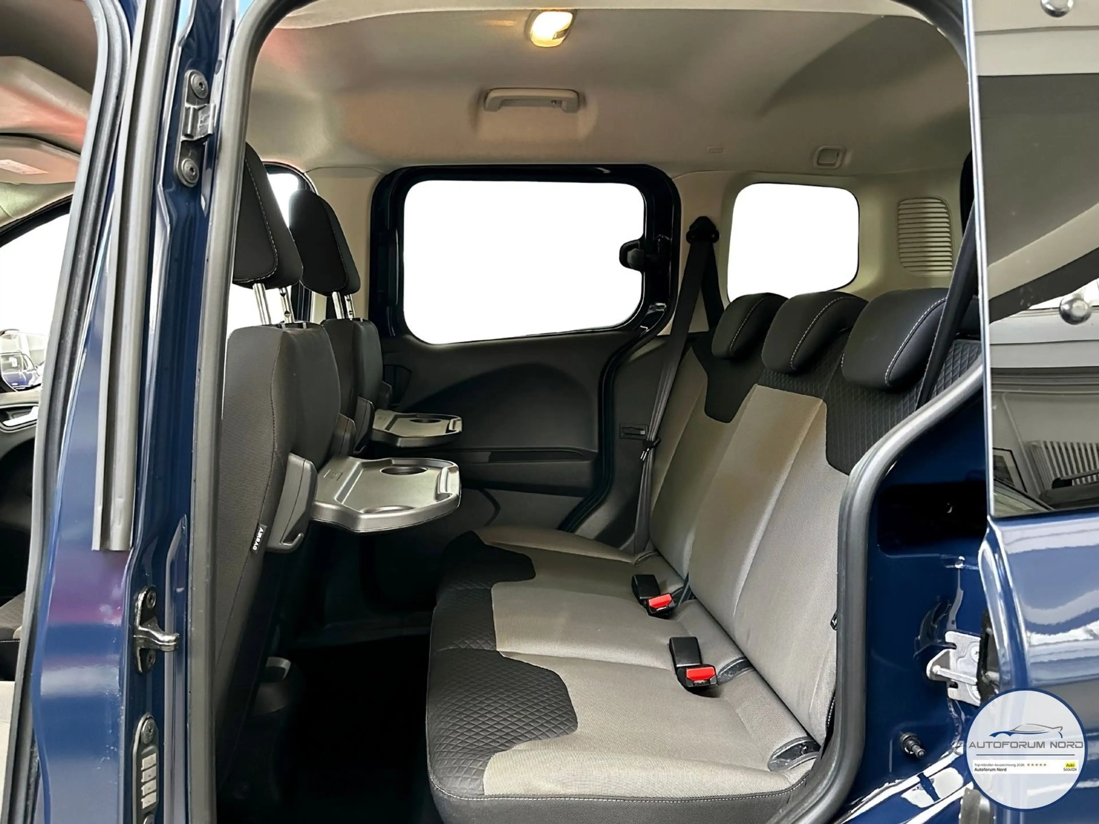Ford Tourneo Courier Titanium *NEU ZAHNRIEMEN+SERVICE — photo 15