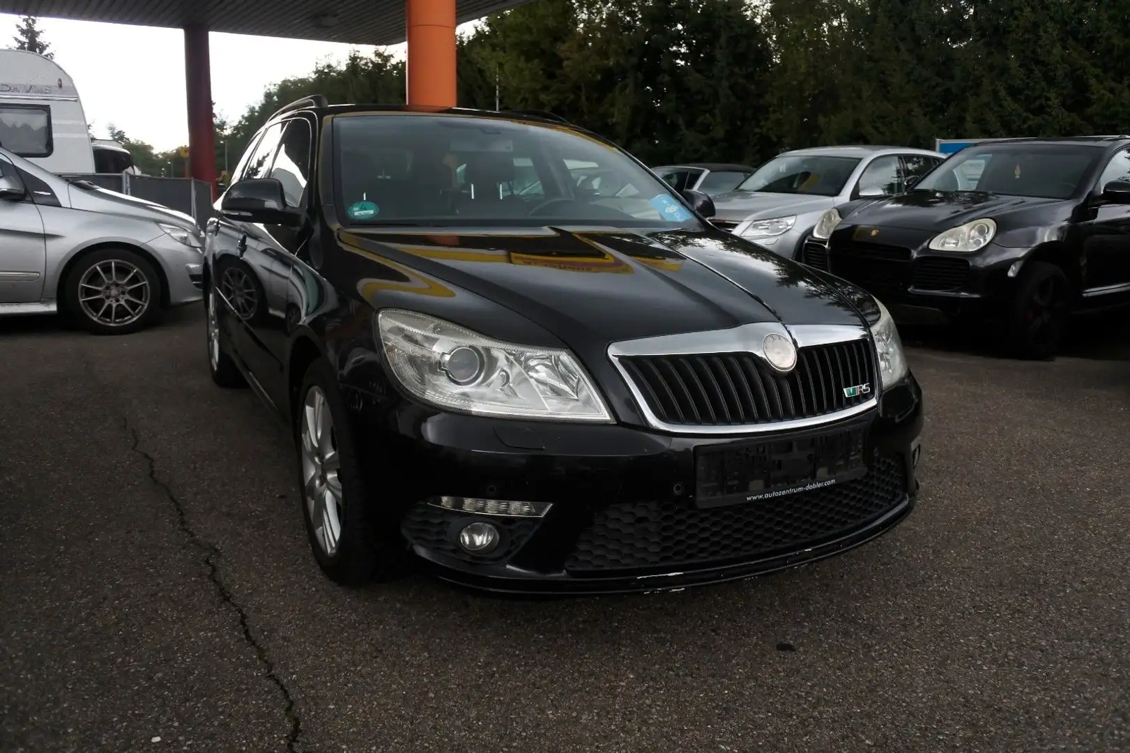 Skoda Octavia TDI Combi RS/Automatik Schwarz - 2