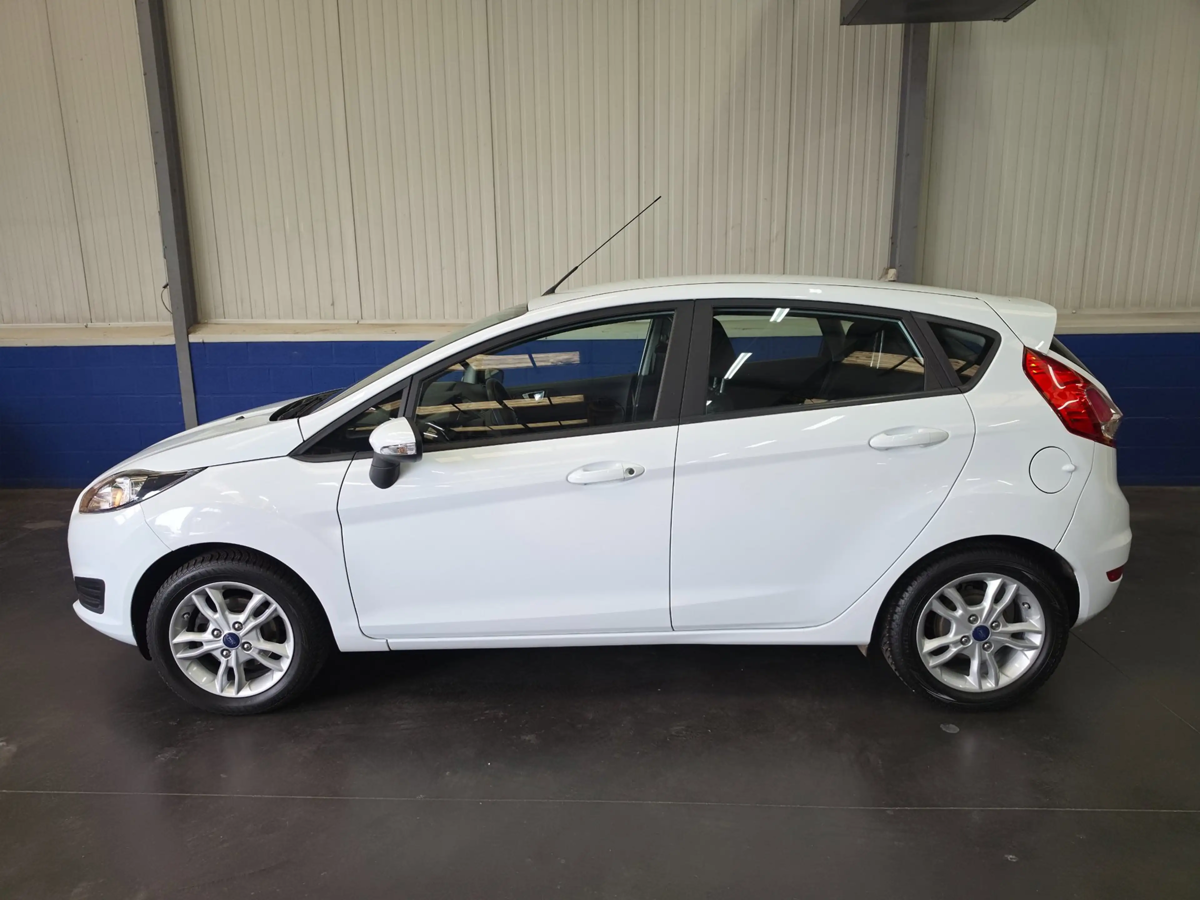 Ford Fiesta 1.0 Style — photo 2