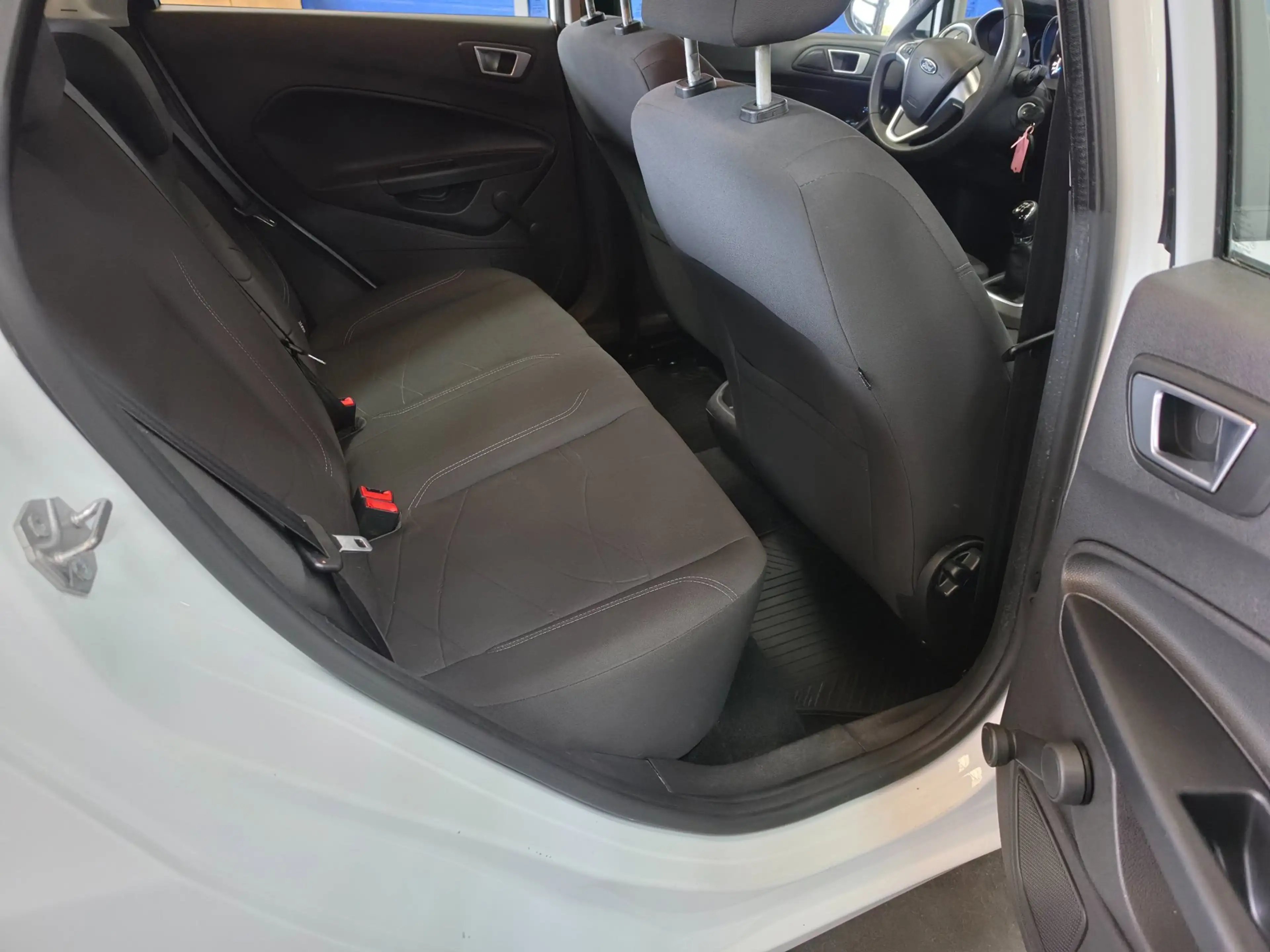Ford Fiesta 1.0 Style — photo 11