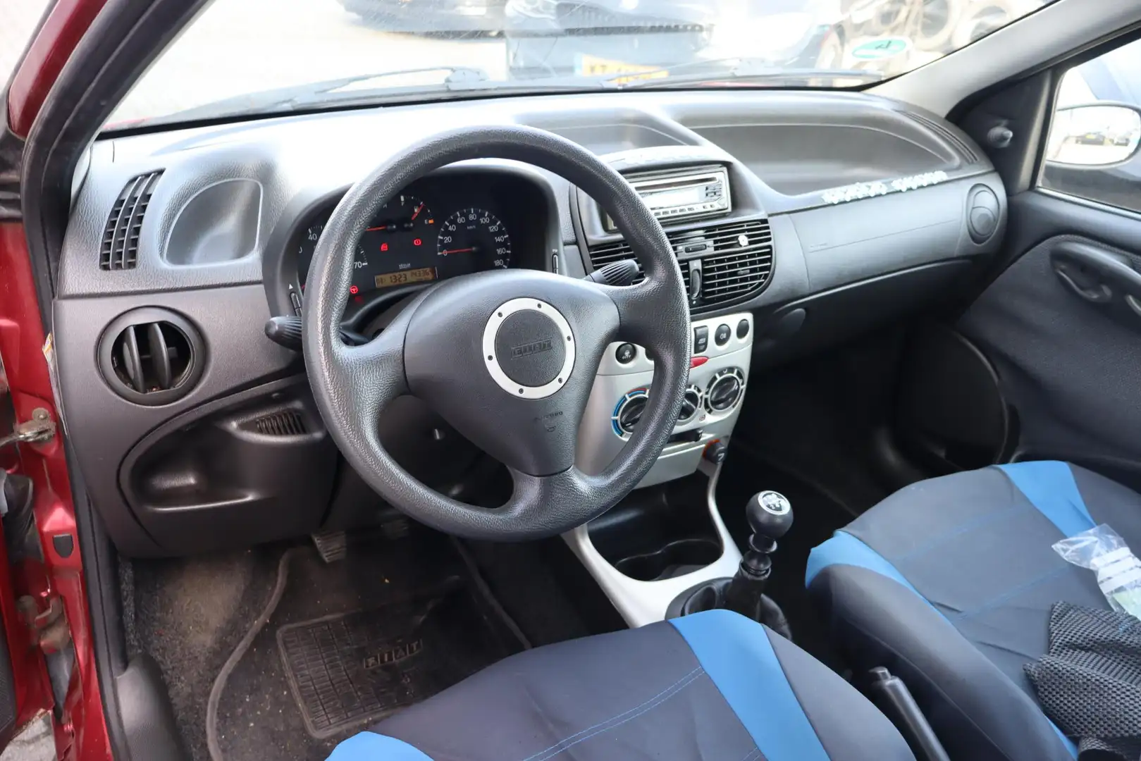 Fiat Punto 1.2 Active Elektrische ramen, Radio cd speler, APK Rood - 2