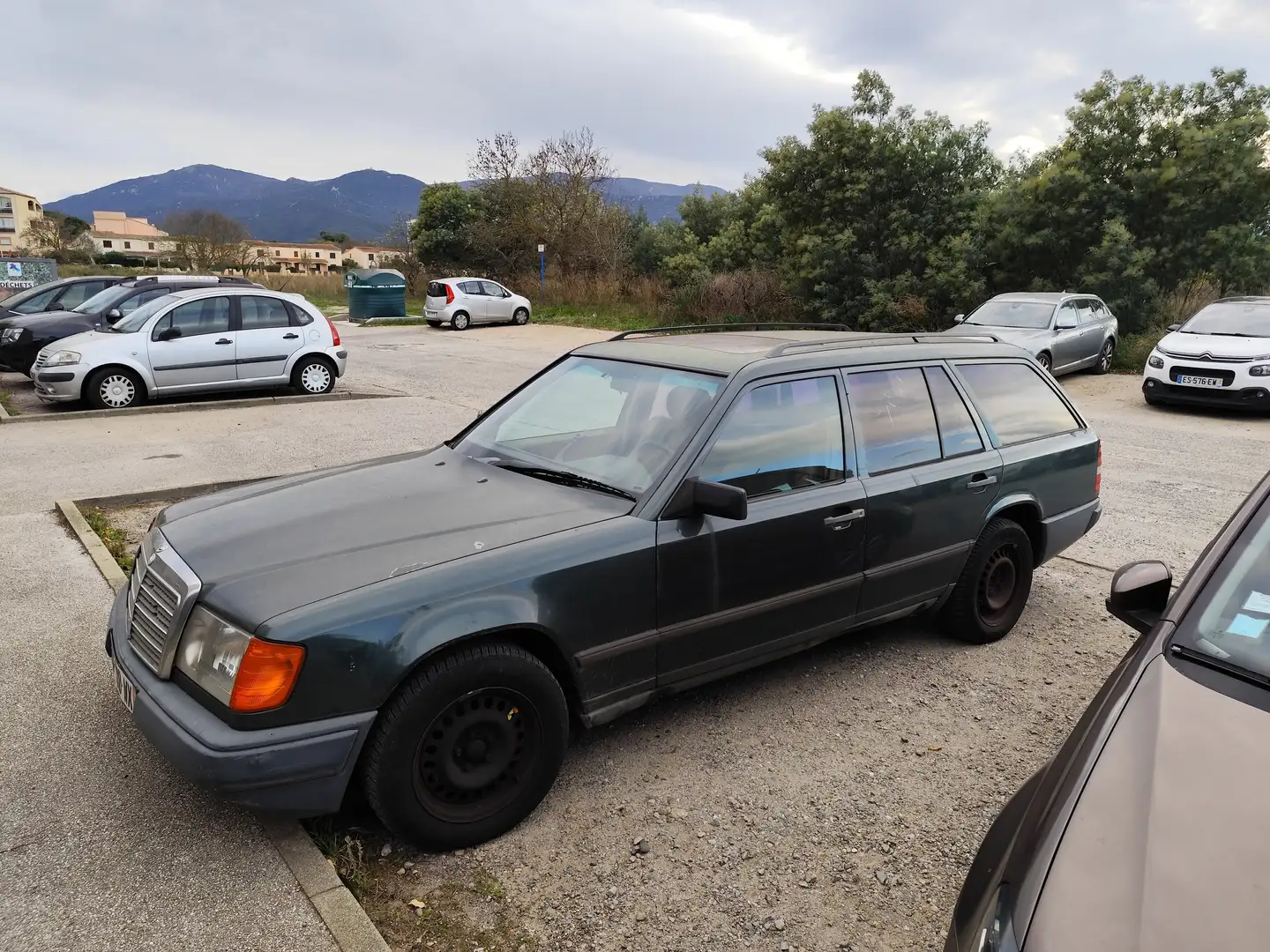 Mercedes-Benz 300 300 TD - 1