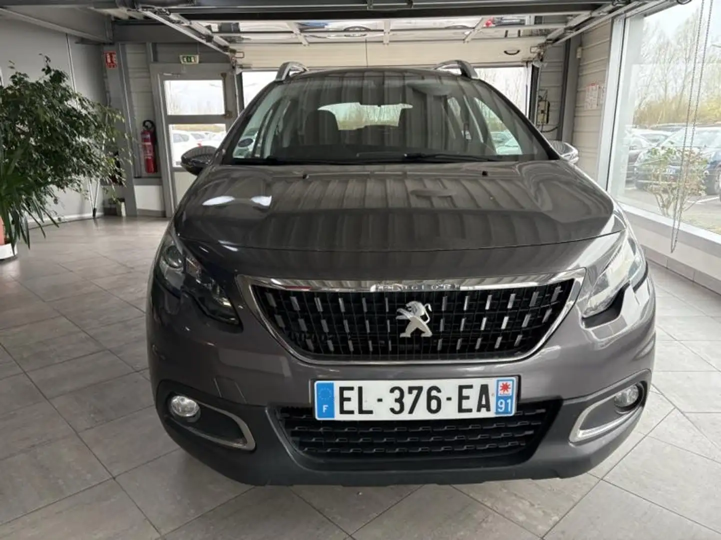 Peugeot 2008 1.2 PureTech 110ch Style S\u0026S Gris - 1
