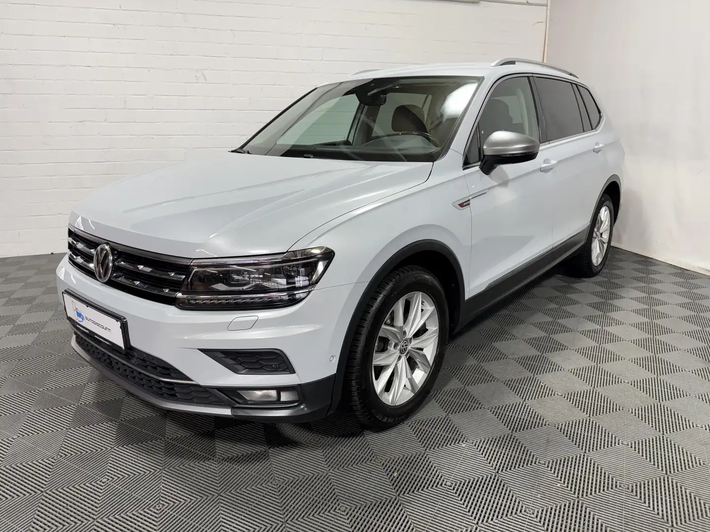 Volkswagen Tiguan Allspace 2.0 TDI Highline 4Motion KeyGo ACC AHK 110 kW (... Weiß - 1